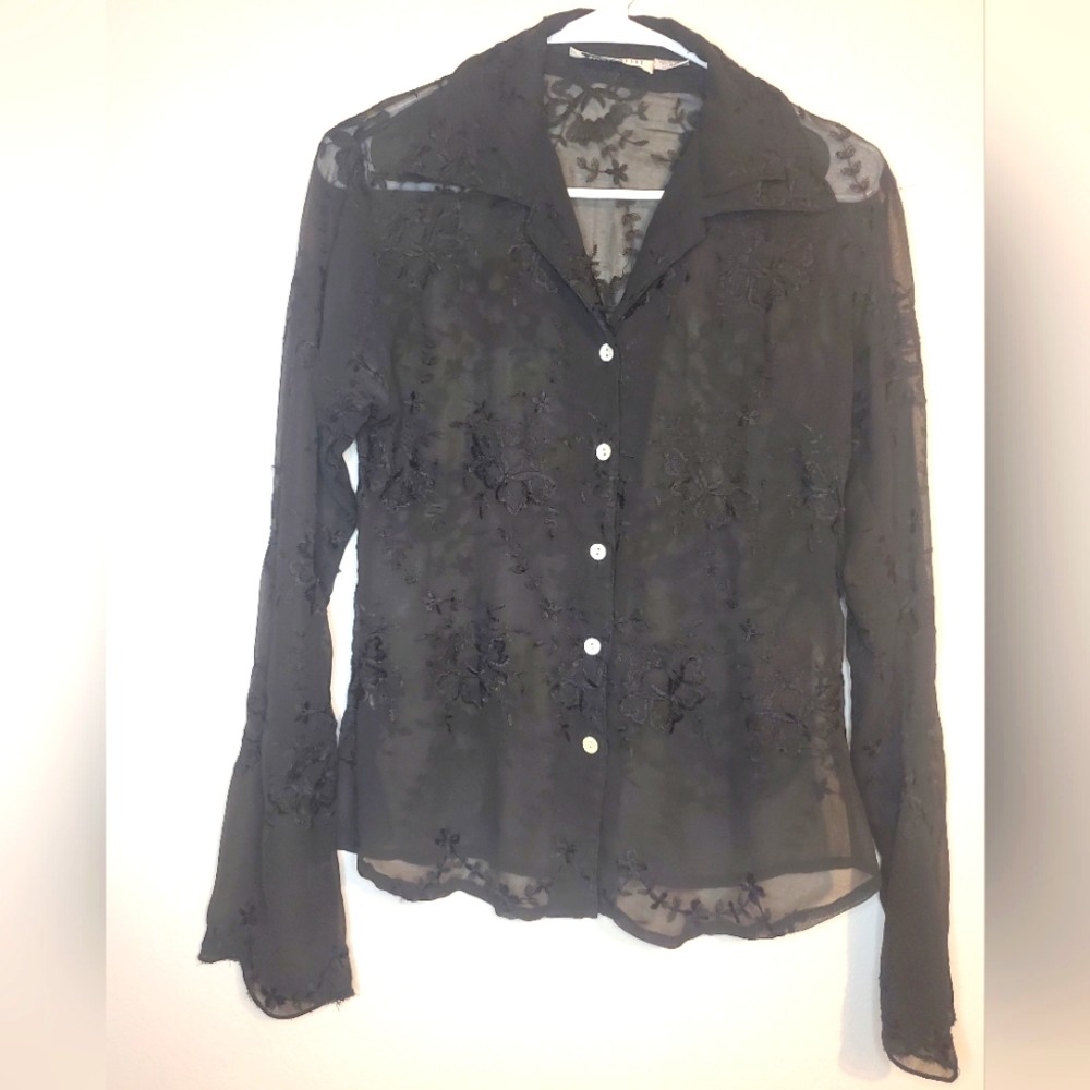 URBAN LIFE black blouse